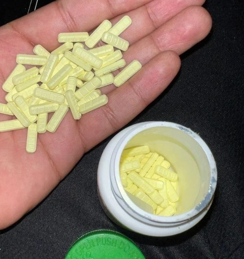 R039-pills-yellow-bars (1) Xanax R039 Yellow Bars (2Mg School Bus)